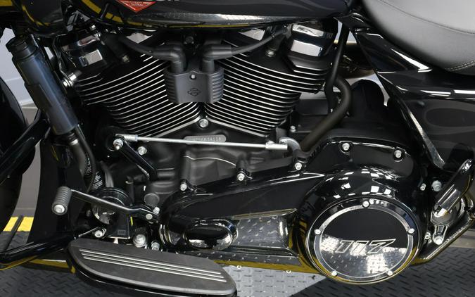 2025 Harley-Davidson® Road Glide® Midnight Firestorm - Black Finish