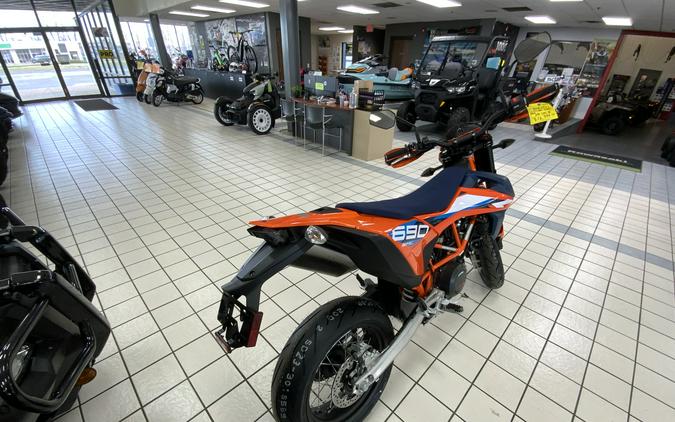 2024 KTM SMC 690 R