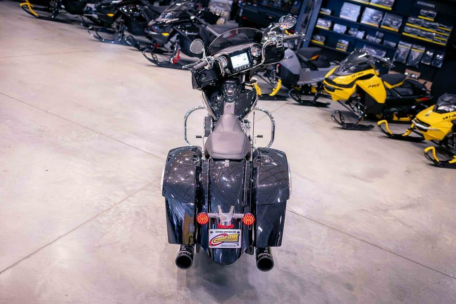 2021 Indian Motorcycle® Chieftain® Limited Thunder Black Pearl