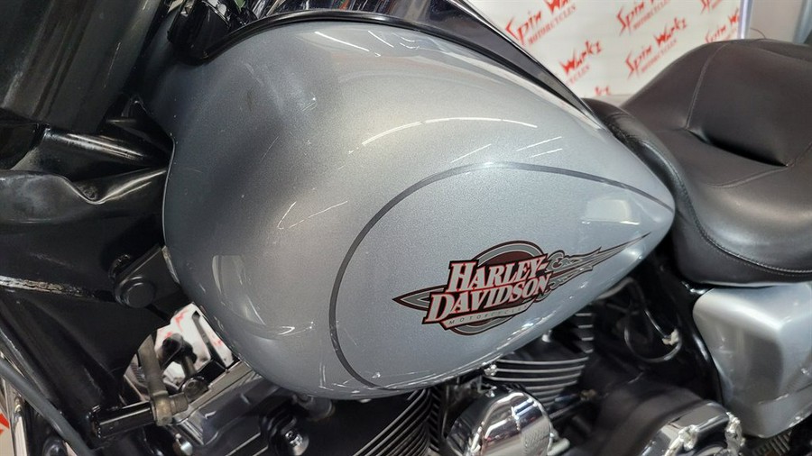 2012 HARLEY DAVIDSON ULTRA CLASSIC FLHTCU