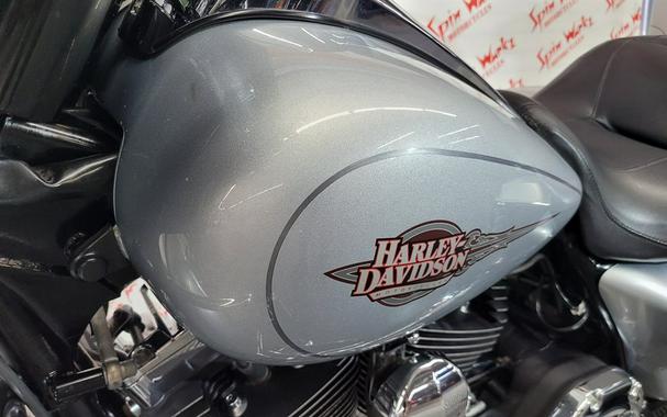 2012 HARLEY DAVIDSON ULTRA CLASSIC FLHTCU