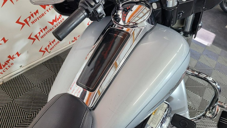 2012 HARLEY DAVIDSON ULTRA CLASSIC FLHTCU