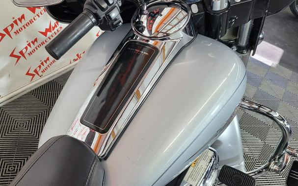 2012 HARLEY DAVIDSON ULTRA CLASSIC FLHTCU