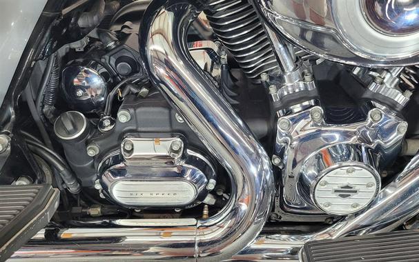 2012 HARLEY DAVIDSON ULTRA CLASSIC FLHTCU