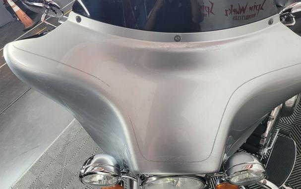2012 HARLEY DAVIDSON ULTRA CLASSIC FLHTCU
