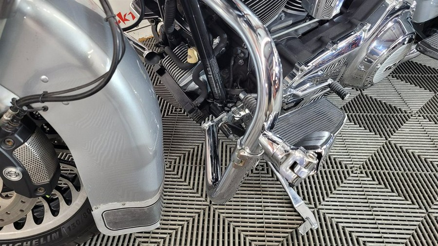 2012 HARLEY DAVIDSON ULTRA CLASSIC FLHTCU