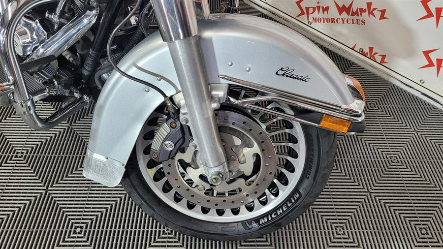 2012 HARLEY DAVIDSON ULTRA CLASSIC FLHTCU