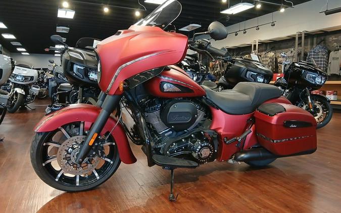 2024 Indian Chieftain Dark Horse w/Powerband Audio Pkg Sunset Red Smoke
