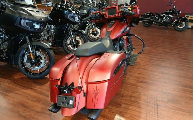 2024 Indian Chieftain Dark Horse w/Powerband Audio Pkg Sunset Red Smoke
