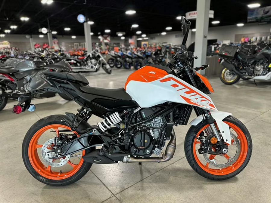 2024 KTM Duke