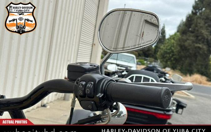 2016 Harley-Davidson FXDB103