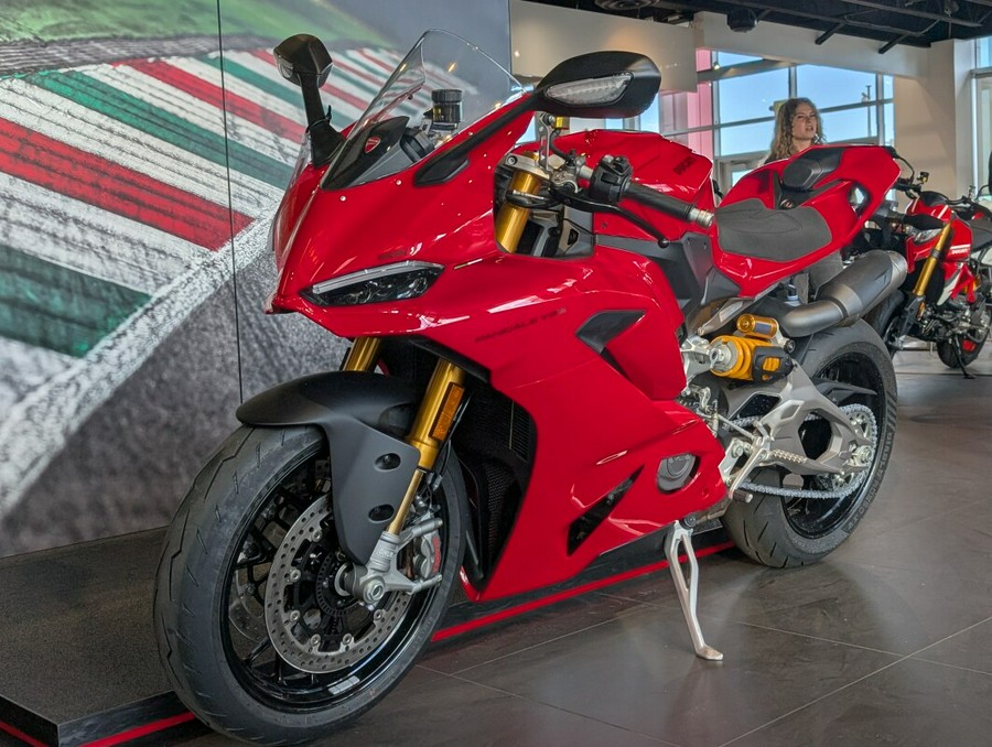 2026 Ducati Panigale V2 S
