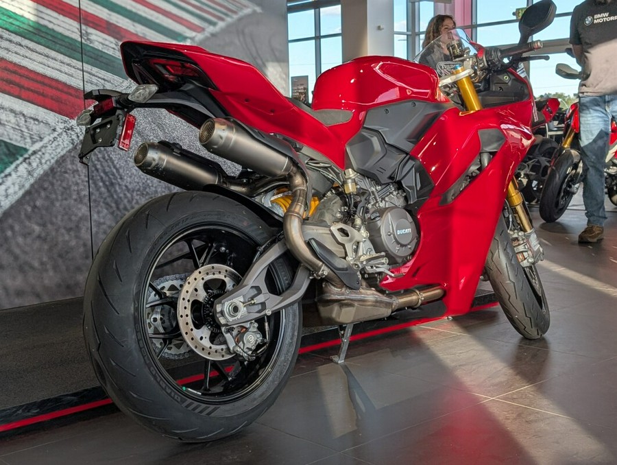 2026 Ducati Panigale V2 S