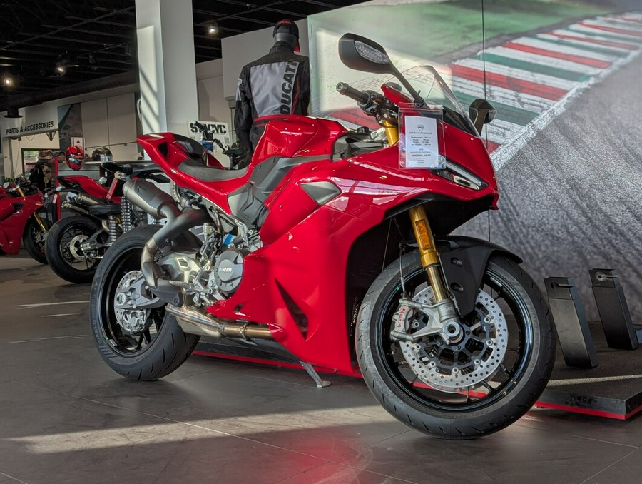 2026 Ducati Panigale V2 S