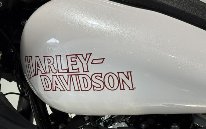 2026 Harley-Davidson® Low Rider® ST White Onyx Pearl - Black Finish