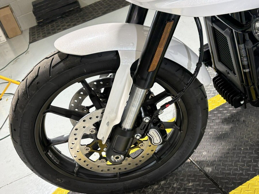 2026 Harley-Davidson® Low Rider® ST White Onyx Pearl - Black Finish