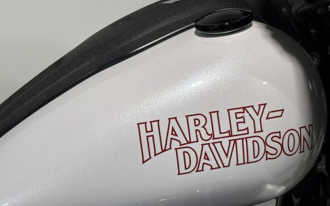 2026 Harley-Davidson® Low Rider® ST White Onyx Pearl - Black Finish