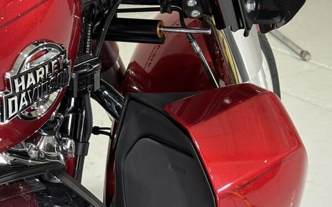 2026 Harley-Davidson® Street Glide 3 Limited Brilliant Red Chrome Trim