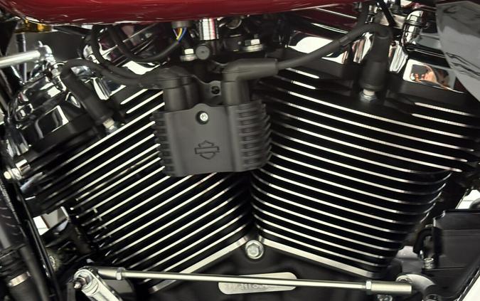 2026 Harley-Davidson® Street Glide 3 Limited Brilliant Red Chrome Trim
