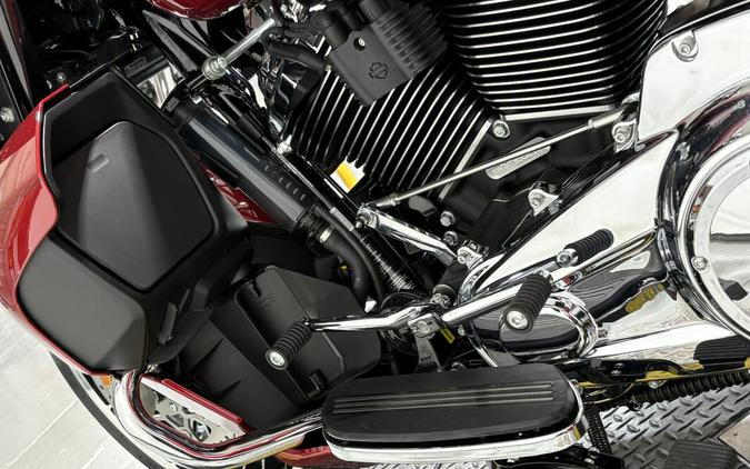 2026 Harley-Davidson® Street Glide 3 Limited Brilliant Red Chrome Trim