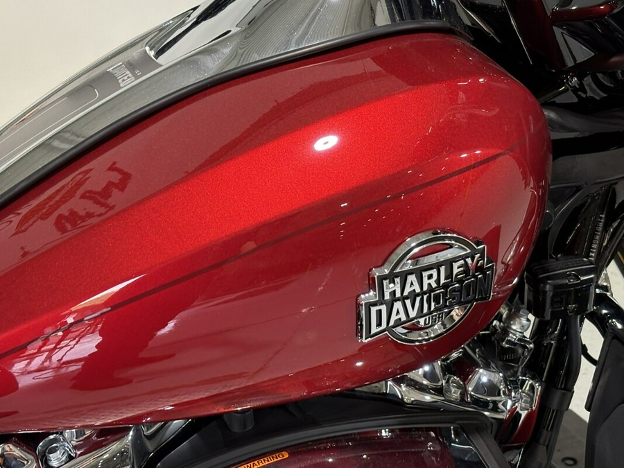 2026 Harley-Davidson® Street Glide 3 Limited Brilliant Red Chrome Trim