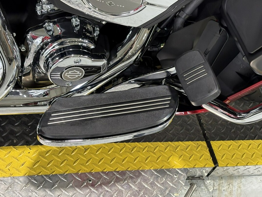 2026 Harley-Davidson® Street Glide 3 Limited Brilliant Red Chrome Trim