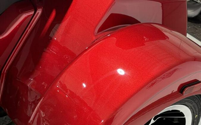 2026 Harley-Davidson® Street Glide 3 Limited Brilliant Red Chrome Trim