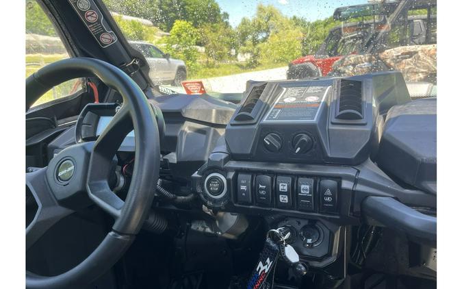 2024 Commander DPS™ 1000R - Can-Am