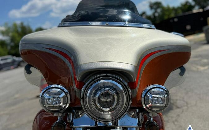 2009 Harley-Davidson® FLHTCUSE - CVO™ Ultra Classic® Electra Glide