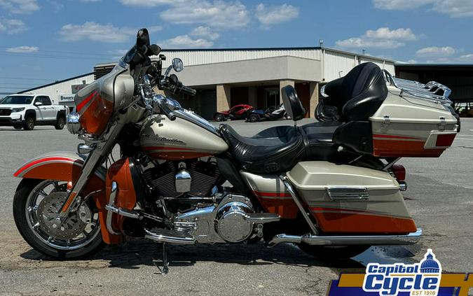 2009 Harley-Davidson® FLHTCUSE - CVO™ Ultra Classic® Electra Glide