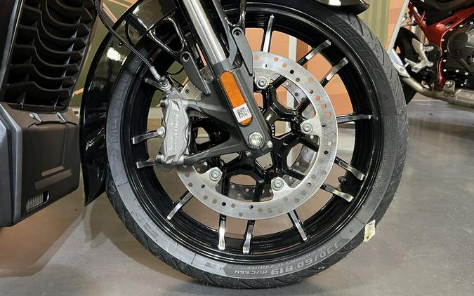 2026 Indian Motorcycle® Challenger® Limited Black Metallic