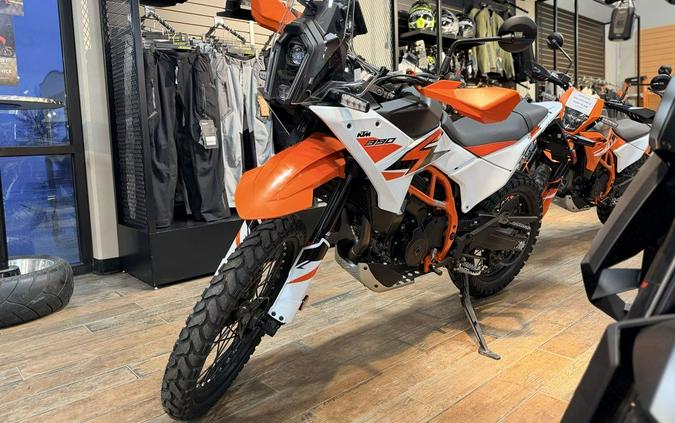2025 KTM 390 Adventure R First Ride Review