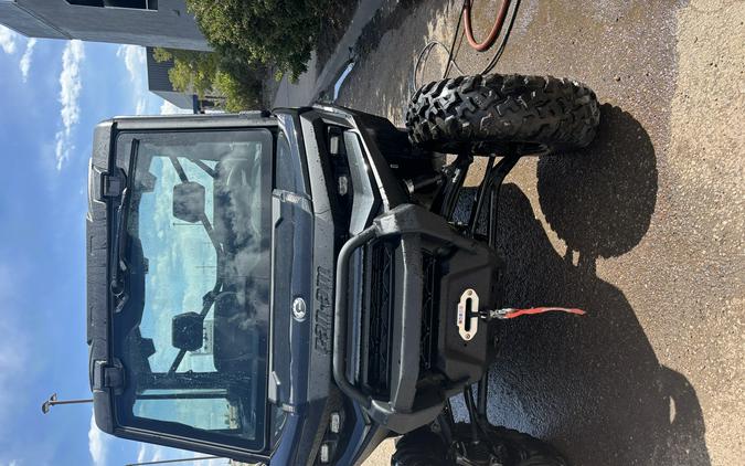 2026 Can-Am Defender XT CAB HD11