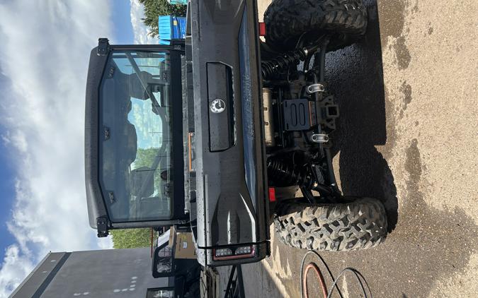 2026 Can-Am Defender XT CAB HD11