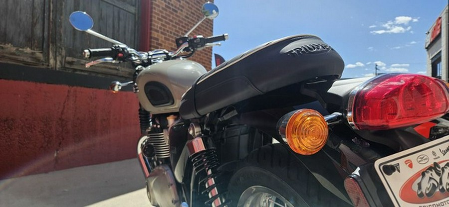 2026 Triumph Bonneville T120 Stone Grey
