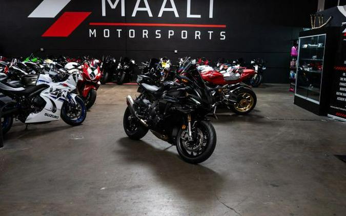 2025 Yamaha YZF-R1