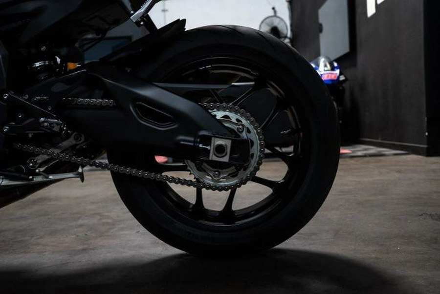 2025 Yamaha YZF-R1