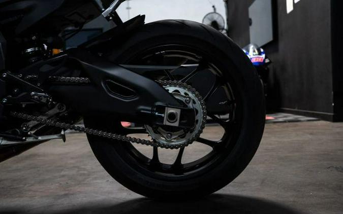 2025 Yamaha YZF-R1