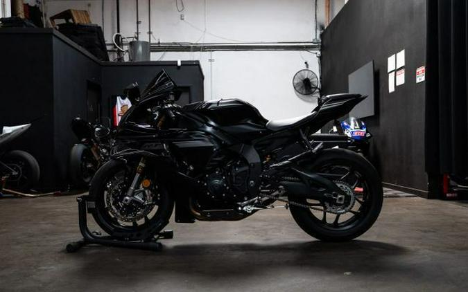 2025 Yamaha YZF-R1