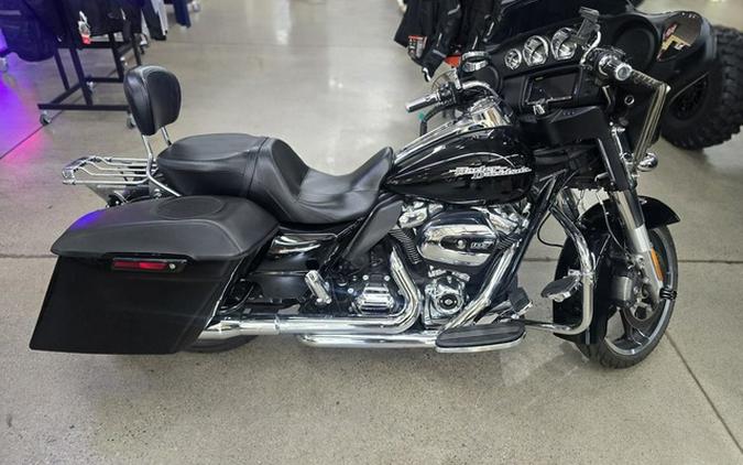2018 Harley-Davidson Street Glide FLHX