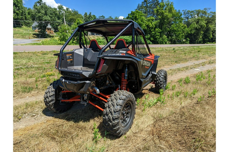 2023 Honda Talon 1000RS