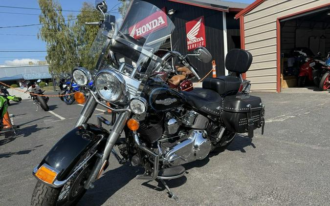 2011 Harley-Davidson Softail FLSTC - Heritage Classic