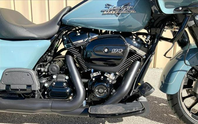 2024 Harley-Davidson® FLTRT - Road Glide® 3