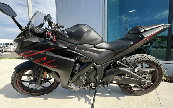 2017 Yamaha YZF