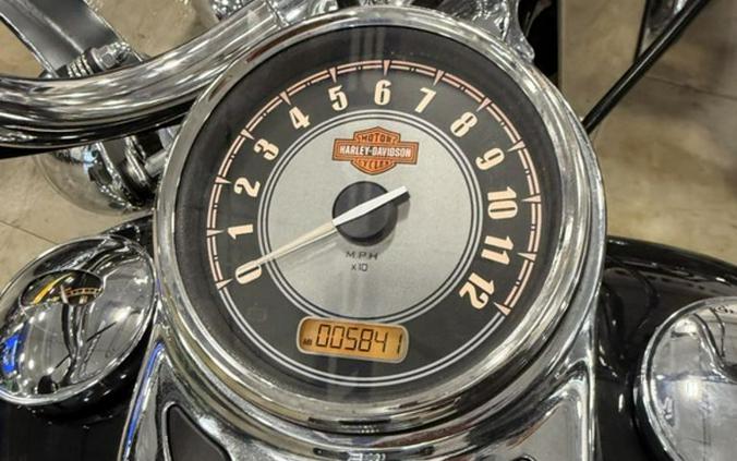 2017 Harley-Davidson® FLSTC - Heritage Softail® Classic