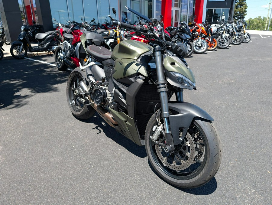 2023 Ducati Streetfighter V2