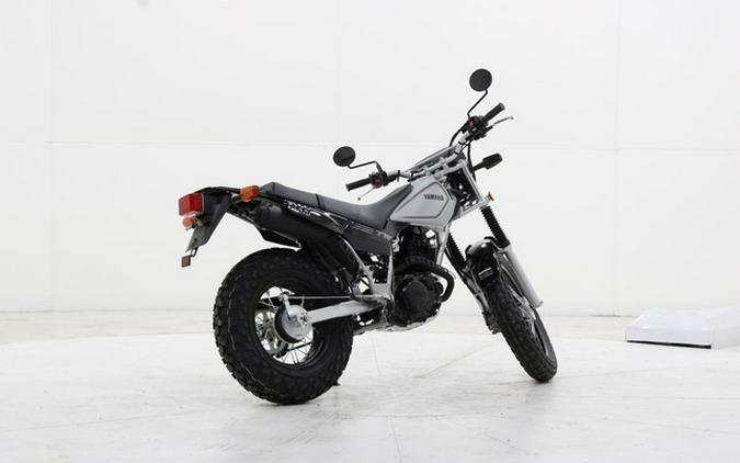 2027 Yamaha TW 200