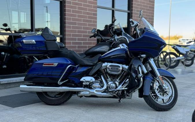 2015 Harley-Davidson® FLTRUSE - CVO™ Road Glide® Ultra