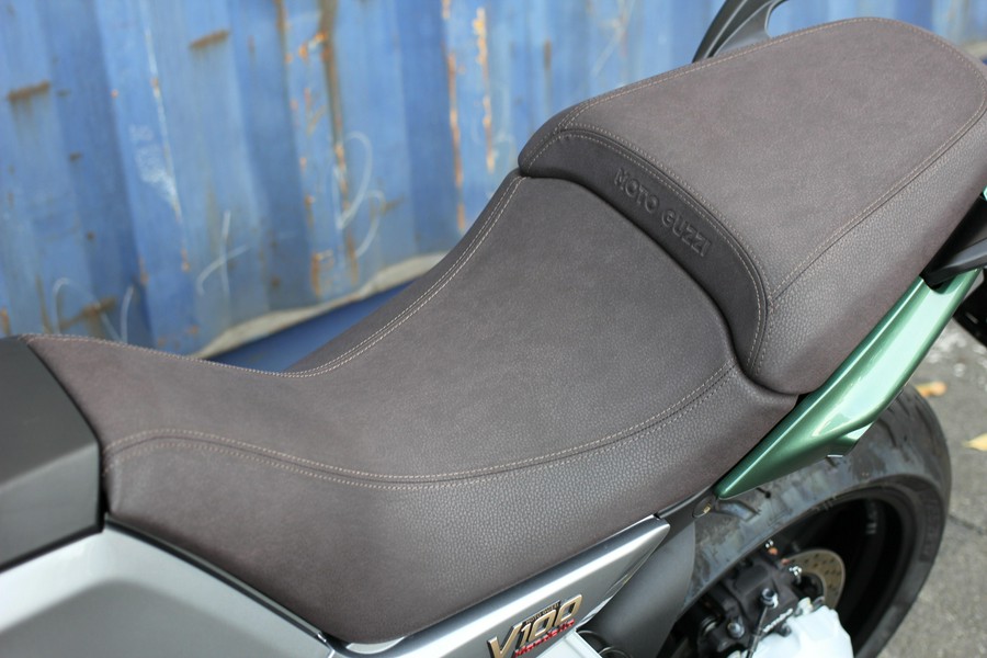 2024 MOTO GUZZI V100 Mandello S