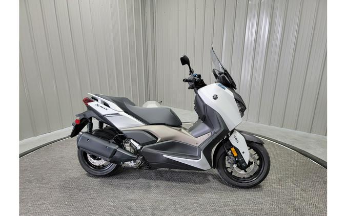 2024 Yamaha XMAX™ BASE